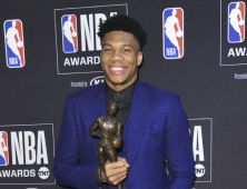 MVP 아데토쿤보, 신인왕 돈치치… NBA는 외국인 천하