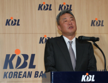 KCC, 전창진 기술 고문 감독 선임… KBL 재정위원회 심의 남아