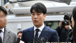 [쿠키영상] '원정도박 혐의' 승리 경찰 출석 