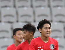 U-20 휩쓴 이강인, A매치서도 돋보였다