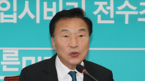손학규 “文대통령에 日천황 즉위식 참석 제안…우호관계 열어 실마리 풀자는 뜻”