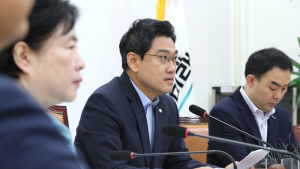오신환 “文대통령, ‘남탓’ 일관성있게 하라…시정연설서 조국사태 사과해야”