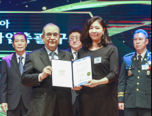 라이엇, 국회 문화체육관광위원장상과 2019 대한민국봉사대상 수상