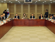 한국당 초선들 들고 일어나다...선배들에게 ‘용단’ 촉구