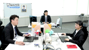 1인 방송 대표였던 유튜브 크리에이터, 팀 단위 제작으로 진화