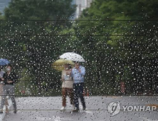 호우주의보 전국으로 확대…제주도는 무더위