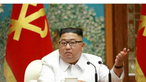 김정은, 당 정무국회의 주재..'코로나 봉쇄' 개성 특별지원 지시