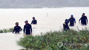 의암호 전복사고 실종자 시신 1구 발견..신원 파악중