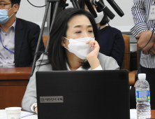 [2020 국감] 해외 출국 40회 넘는데 국민연금 납부는 예외