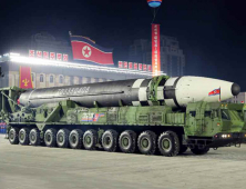 北, 당 창건일 열병식에서 '신형 ICBM' 공개