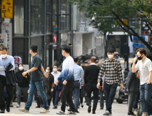 수도권 일터 중심 집단발생...골프·제사 모임서도 확산 지속