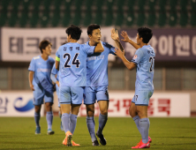 조주영 '해트트릭', 청주에 3-1 승리한 천안시축구단