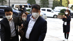 ‘옵티머스 사기’ 스킨앤스킨 회장 구속영장 발부…“도주 판단”