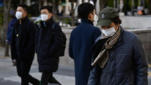 겨울철 먹을 것, 입을 것 주의해야 