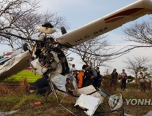 영암서 경비행기 추락해 2명 중상…추가 인명 피해 없어