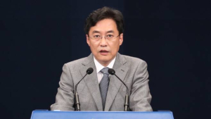 강민석 靑대변인, 코로나 자진검사 후 음성판정