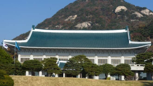 靑 “3차 재난지원금은 선별지급이 가장 효율적”