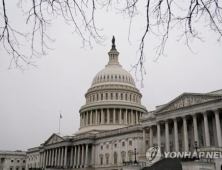 미국 성장률, 코로나 확산에 4분기 주춤...사망자 제1차 세계대전 이후 최고