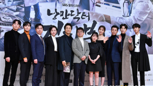 “변함없는 분위기에 새로운 공기” 돌아온 ‘낭만닥터 김사부2’ [들어봤더니]