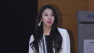 “부끄러운 행동” 트와이스 채영, 휴대전화 번호 유출 피해 호소