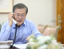 문재인, 기생충 4관왕 수상 축하 “100년 우리 영화 축적된 결과”