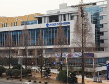 선거구민 등에게 기부행위 현직 군의원 고발