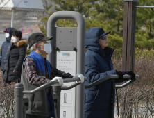 '실내 대신 야외로'