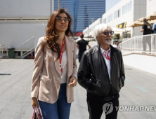 F1 전 회장 에클스턴, 90세에 첫 득남 예정…아내는 44세