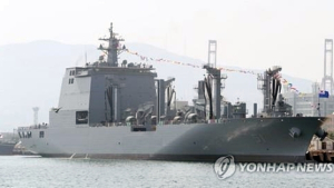 군함 내 여군부하 성추행 함장, ‘보직해임’