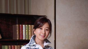 ‘부부의 세계’ 김희애 “한소희, 뜨거운 열정 가진 완성형 배우”