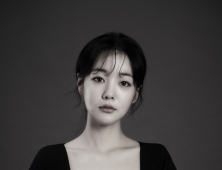 배우 문지인, FNC엔터테인먼트와 전속계약