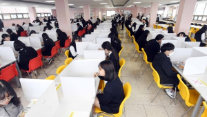 “급식실에서도 가림막 세워놓고” 이천양정여고 고3 개학 첫날 점심 풍경