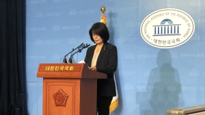 윤미향, 사실상 의혹 전면 부인…정치권 반응은 ‘극과 극’