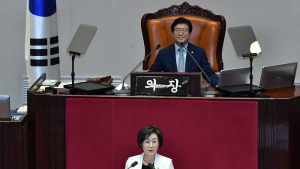 21대 전반기 국회의장에 박병석·민주당 부의장에 김상희 선출