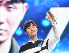 ‘해설 병행’ 전태양, 김도욱 제압하고 GSL 첫 우승