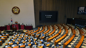 국회 본회의 개의 '텅 빈 미래통합당 의원 좌석'