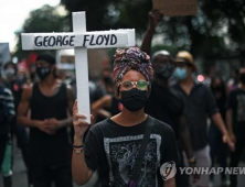 플로이드 살해 혐의 전 경찰, 공무원 연금 12억 수령 가능