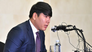 사좌문 발표하는 강정호