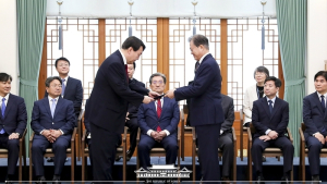 1년 만에 진보·보수 뒤집힌 윤석열 지지층 [리얼미터]