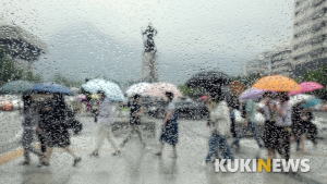 우(雨)중 “차창 밖 풍경”