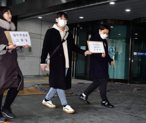 '법전 줄긋기 금지' 변호사 시험 논란