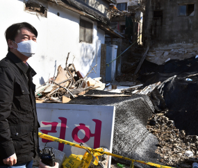 [쿠키포토] 백사마을 둘러보는 안철수