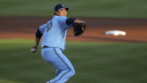 류현진, 양키스 잡고 시즌 첫 승… MLB 통산 60승 달성