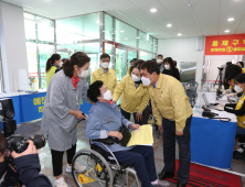 전북 6개 시⋅군 예방접종센터, 75세 이상 백신 접종 돌입 