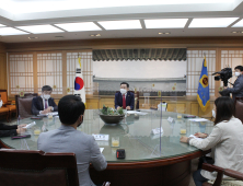 송지용 전북도의회 의장, 미얀마 유학생 격려...민주화 운동 연대