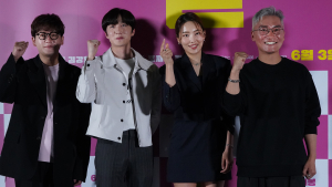 '극장에서 썰 풀어드립니다'