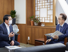 오세현 아산시장, 국가균형발전위 찾아 정부예산 확보 총력