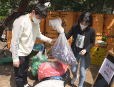 [쿠키건강TV] 플라스틱으로 채워진 삶 <호모 플라스티쿠스>, 환경오염 경각심 일깨우며 호평