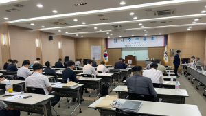 “검표만 3시간”…위임장 서류 누락에 사조산업, 소액주주와 대치