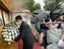 윤석열, 박정희 전 대통령 생가 찾았다 '봉변'